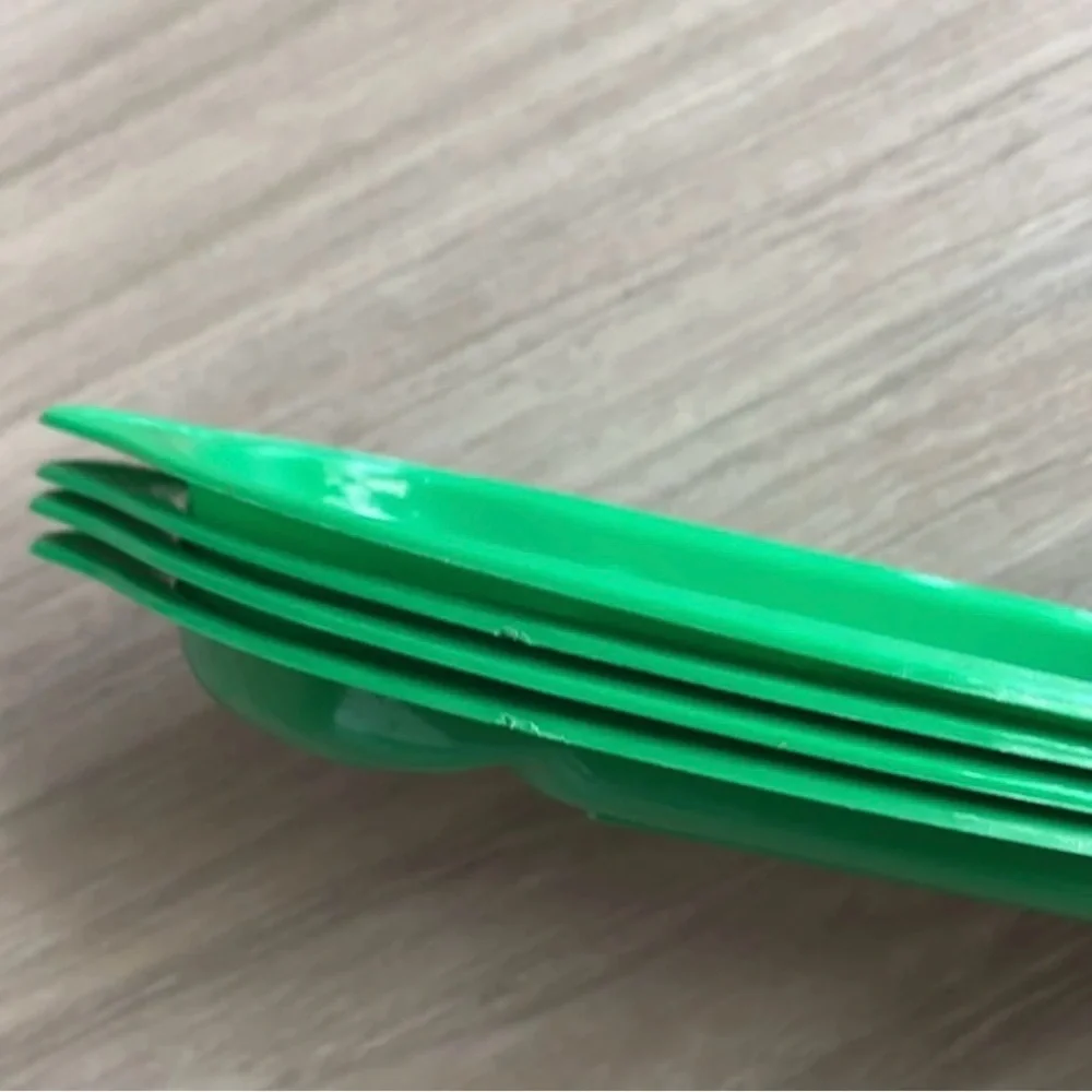 Set of 4 – Reusable Corn on the Cob Holders for BBQ & Cookouts